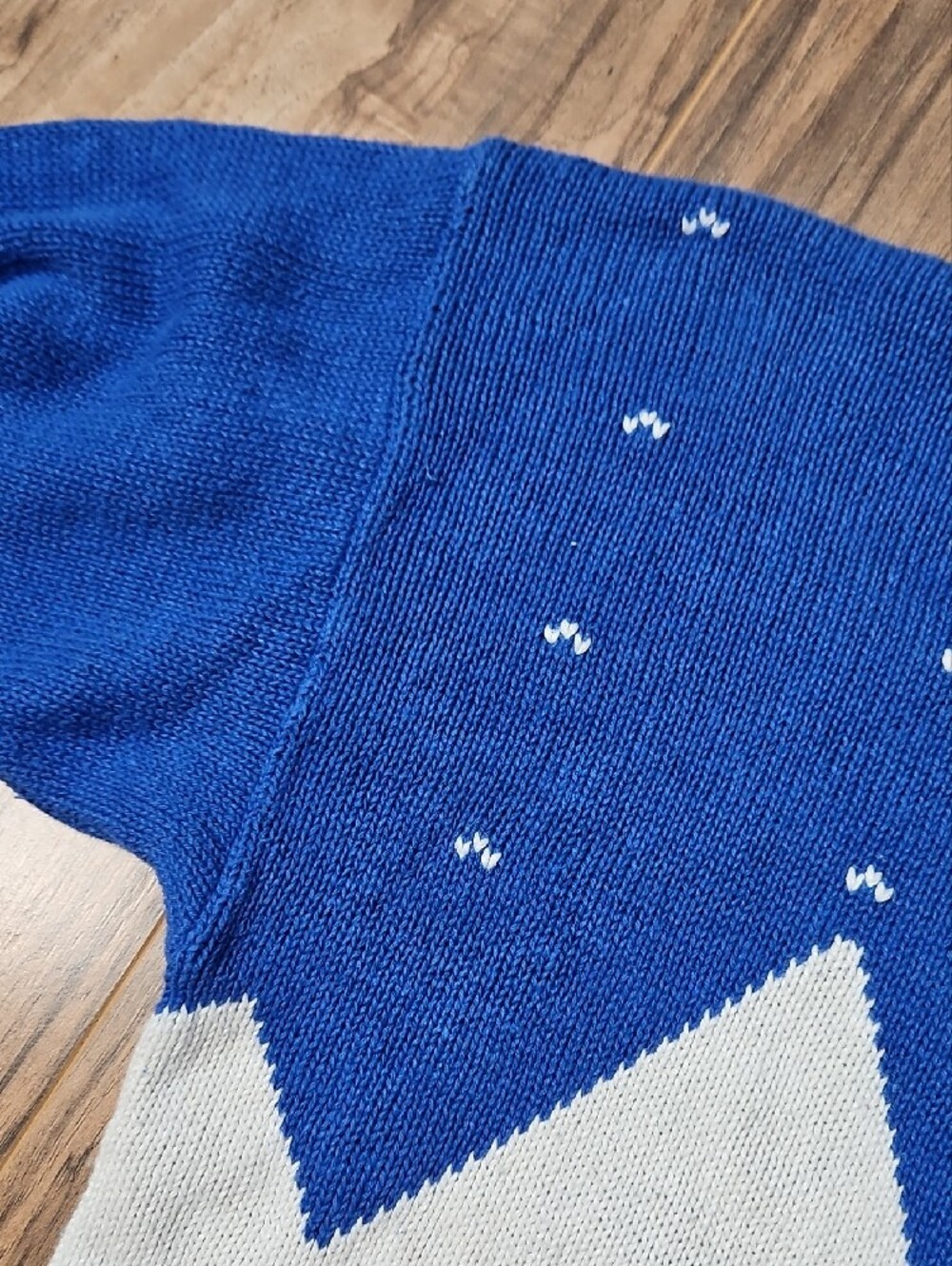 Opportunities Blue & Cream Holiday Sleigh Knit Sweater Unisex Medium - Picture 10 of 10